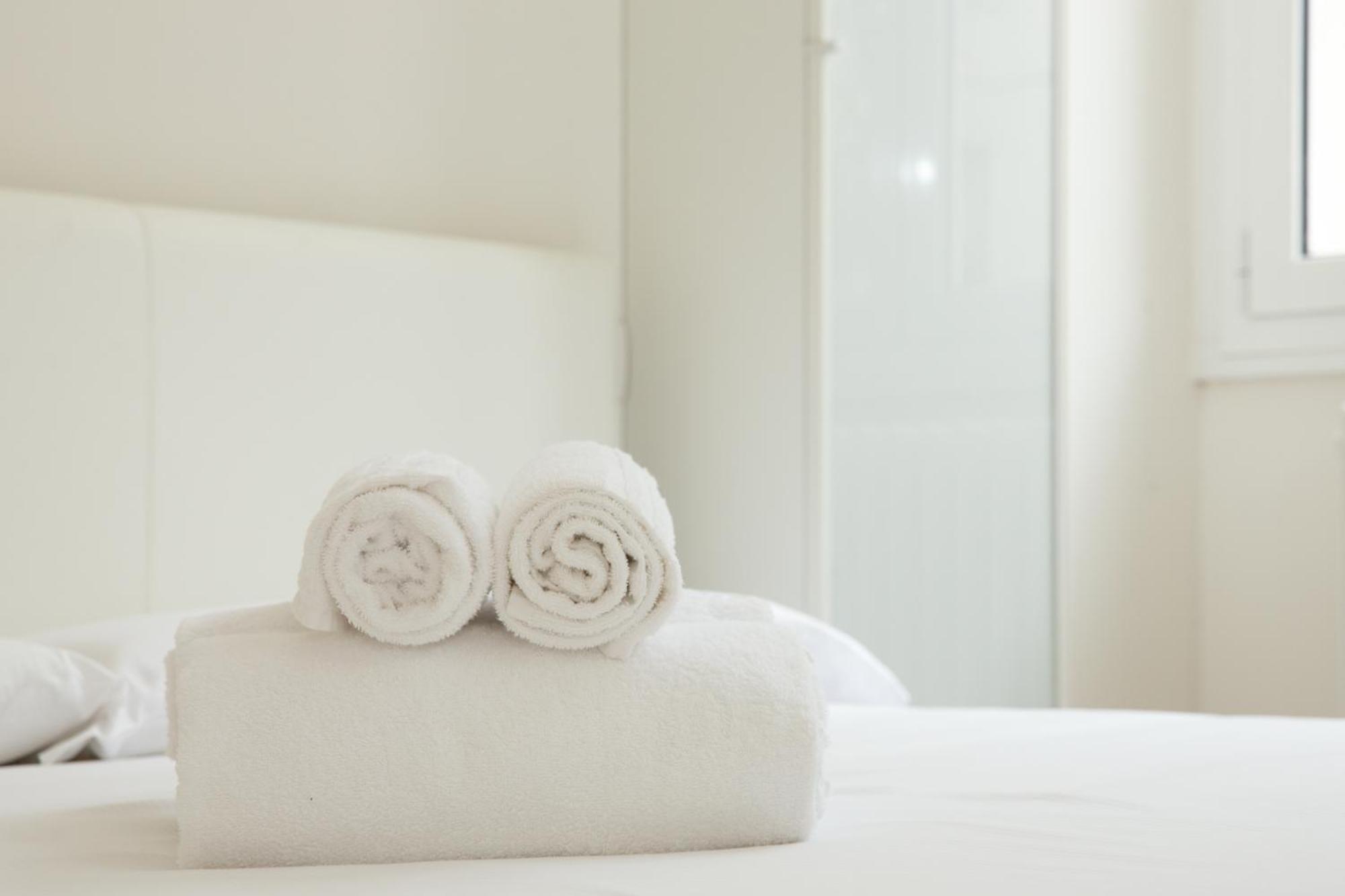 Klimt Central Station - Two Room Apartment ميلان المظهر الخارجي الصورة