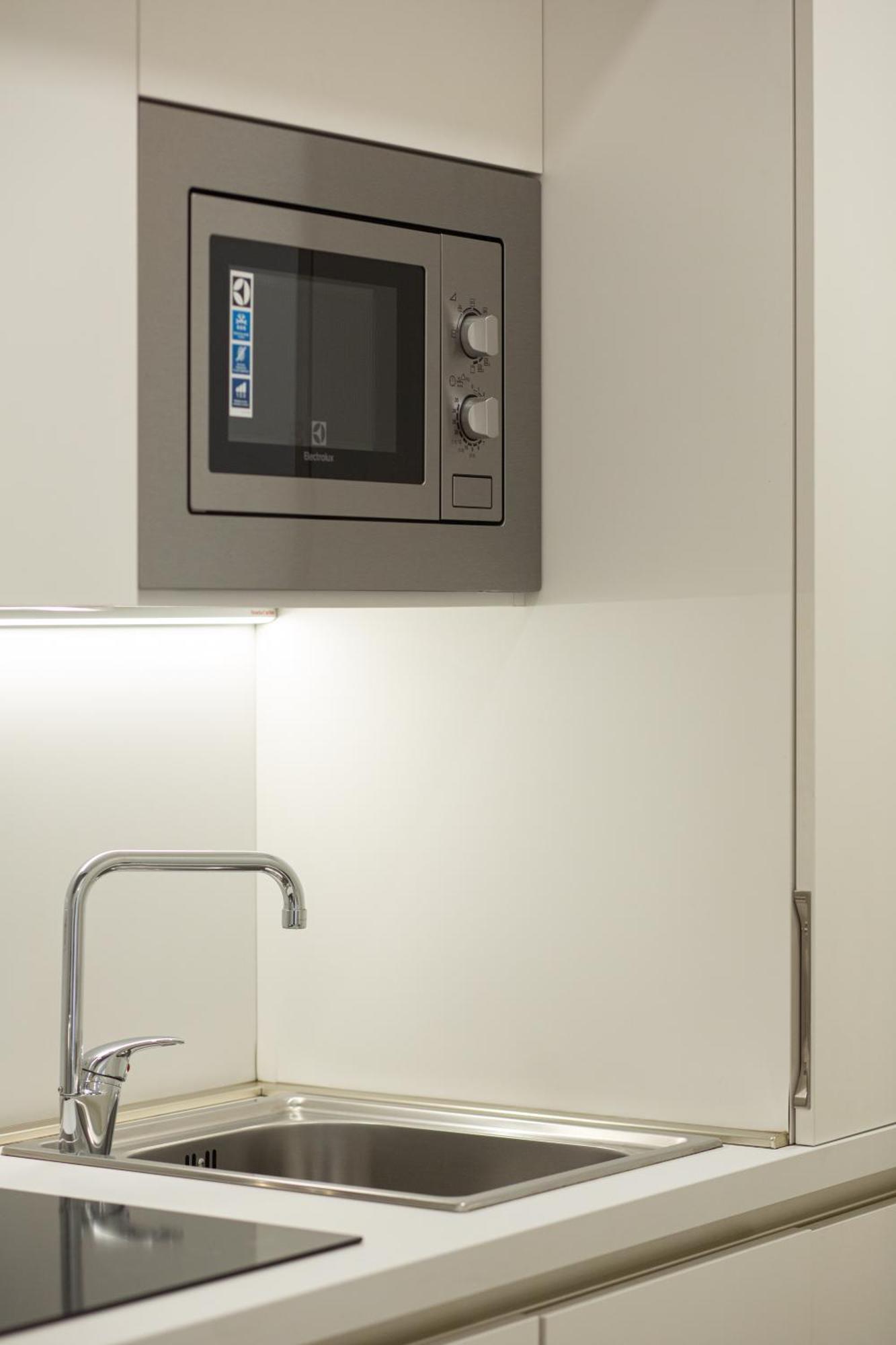 Klimt Central Station - Two Room Apartment ميلان المظهر الخارجي الصورة