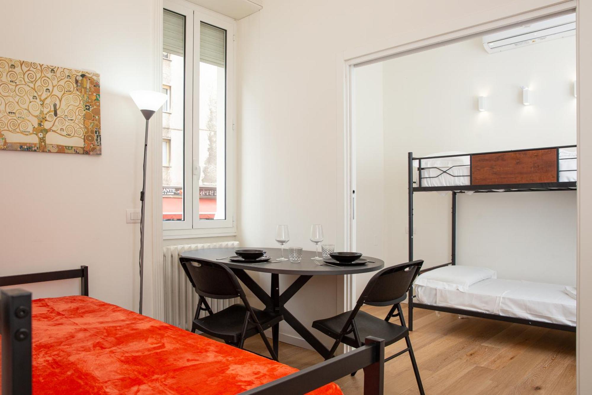 Klimt Central Station - Two Room Apartment ميلان المظهر الخارجي الصورة
