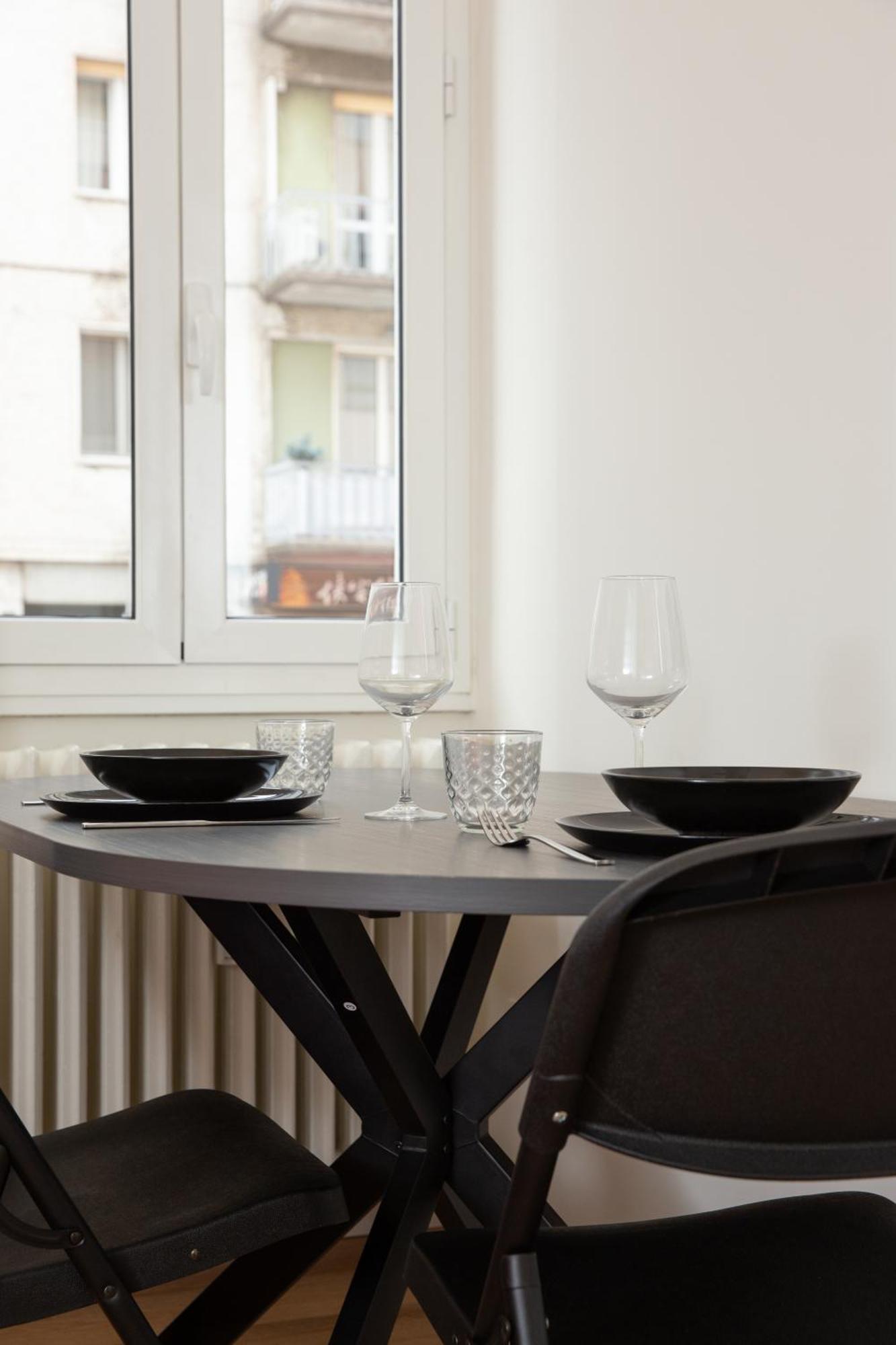 Klimt Central Station - Two Room Apartment ميلان المظهر الخارجي الصورة