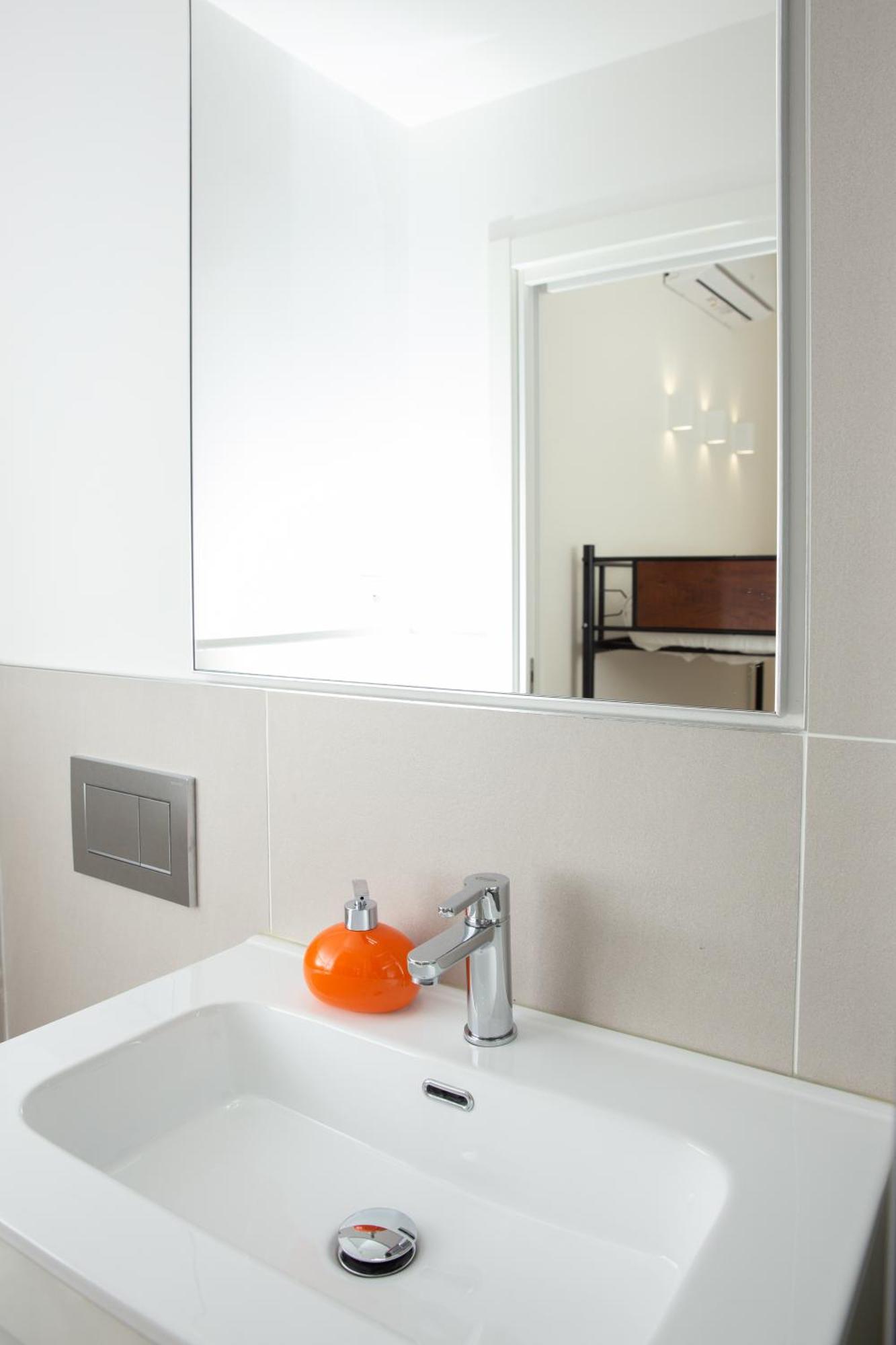 Klimt Central Station - Two Room Apartment ميلان المظهر الخارجي الصورة