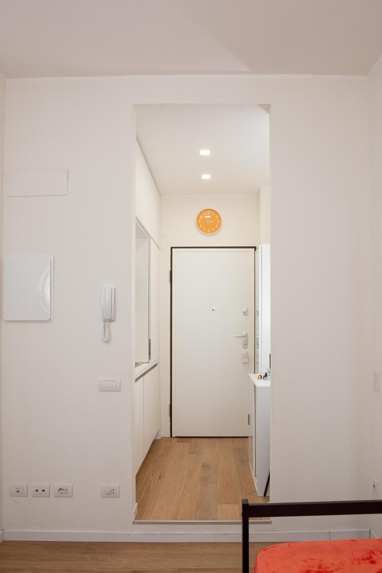 Klimt Central Station - Two Room Apartment ميلان المظهر الخارجي الصورة